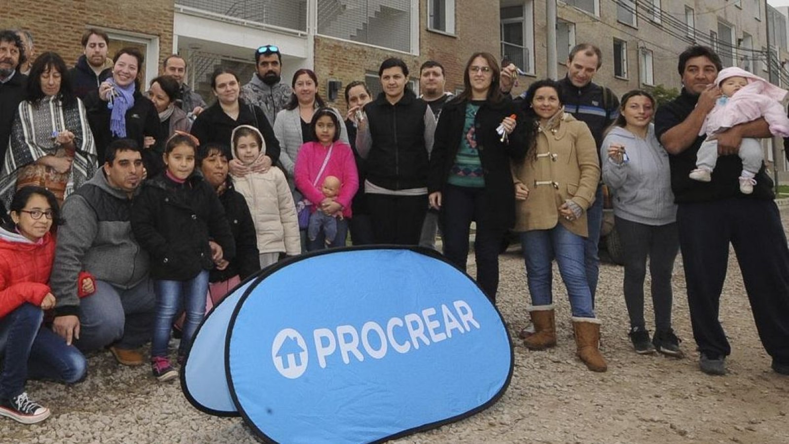 El gobierno de Javier Milei disolvió el programa PROCREAR de viviendas